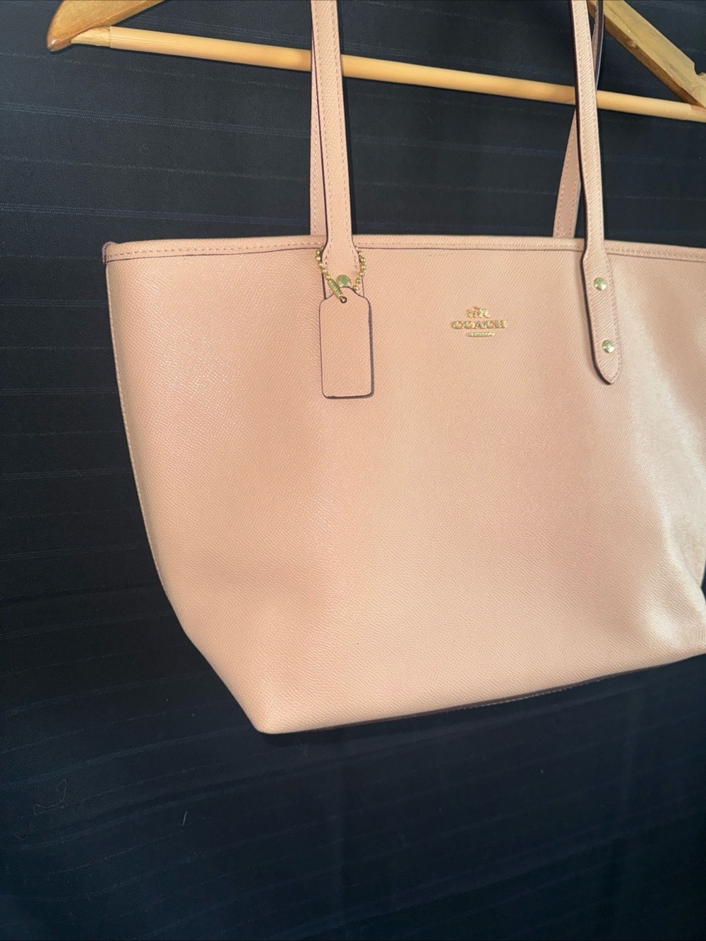Coach City Tote Bag Crossgrain Leather Purse Pink F57522 Shoulder Double Handle - Picture 3 of 12
